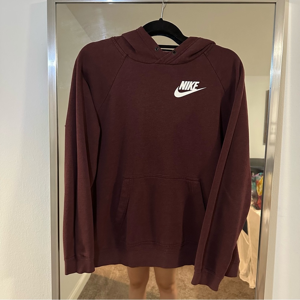 Nike women’s maroon sweatshirt